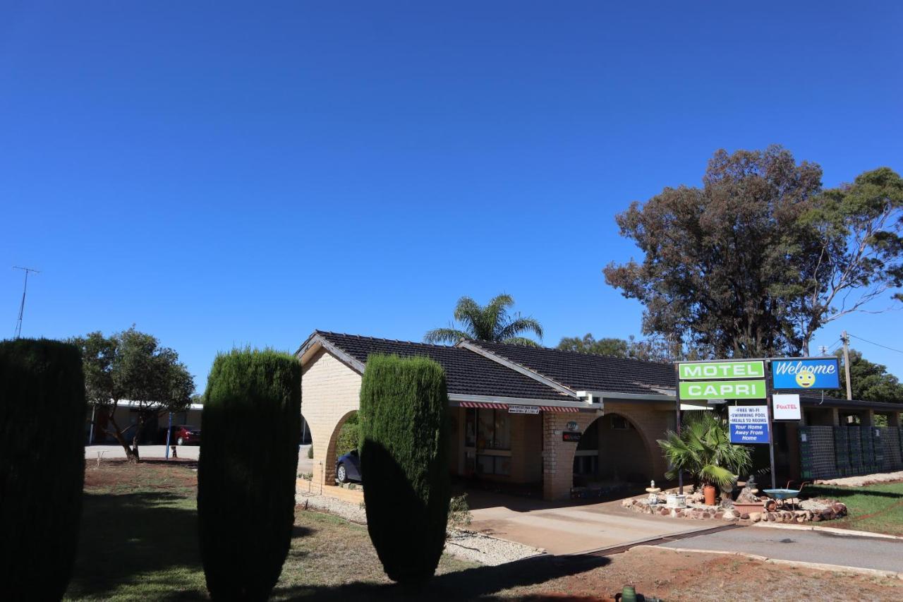 Capri Motel Balranald Eksteriør billede