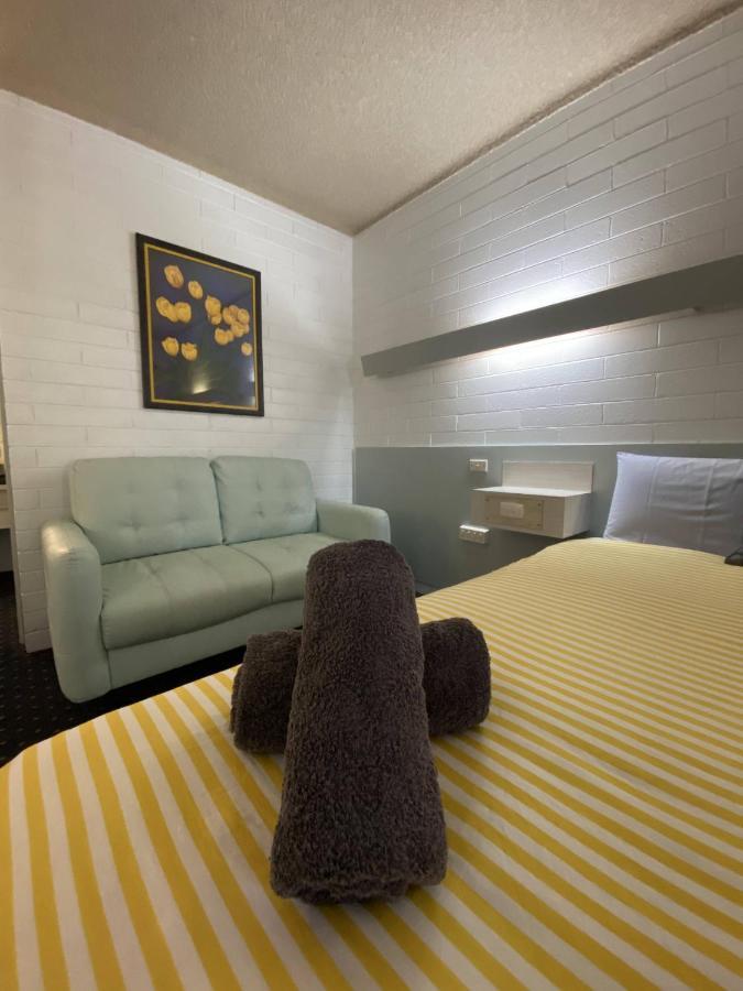 Capri Motel Balranald Eksteriør billede