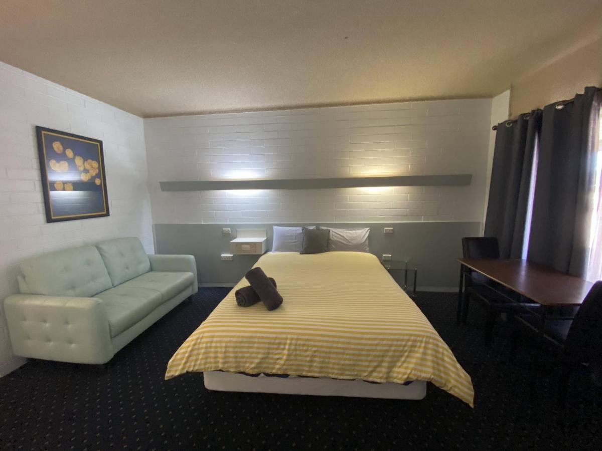 Capri Motel Balranald Eksteriør billede
