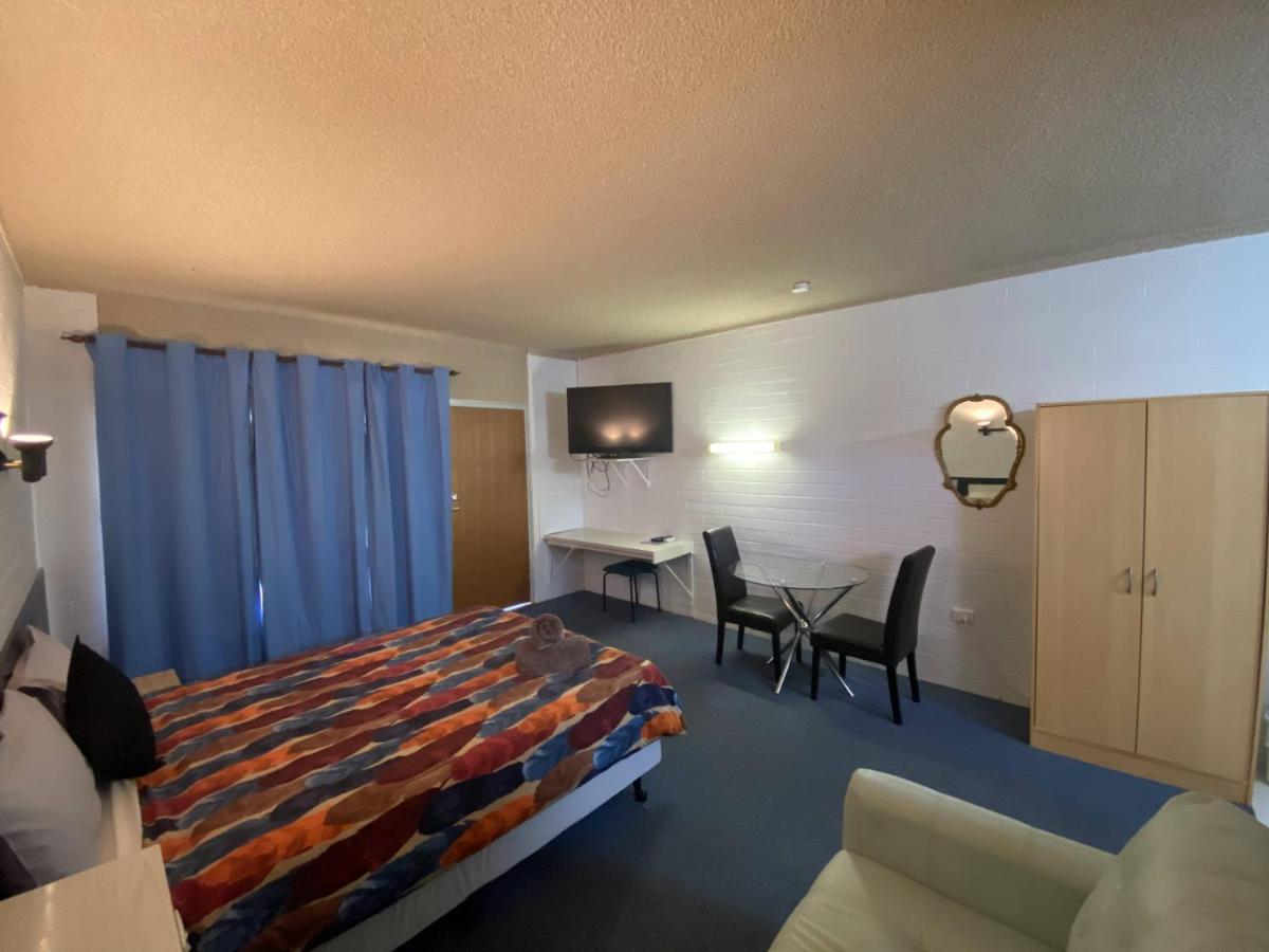 Capri Motel Balranald Eksteriør billede