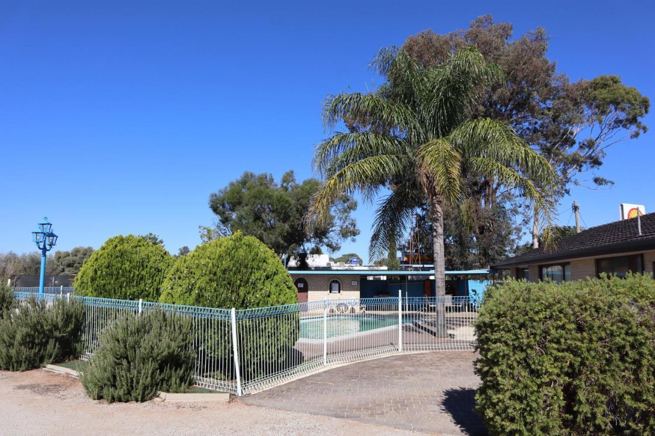 Capri Motel Balranald Eksteriør billede