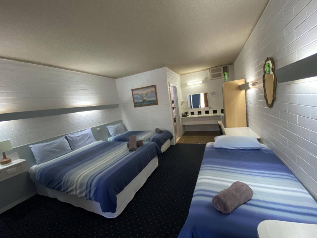 Capri Motel Balranald Eksteriør billede