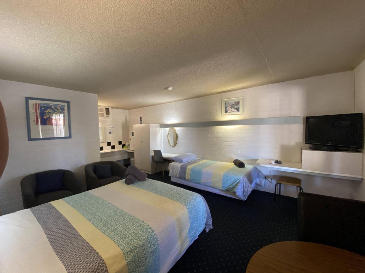 Capri Motel Balranald Eksteriør billede