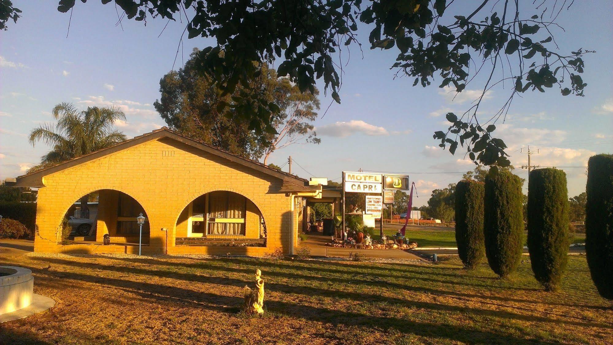 Capri Motel Balranald Eksteriør billede