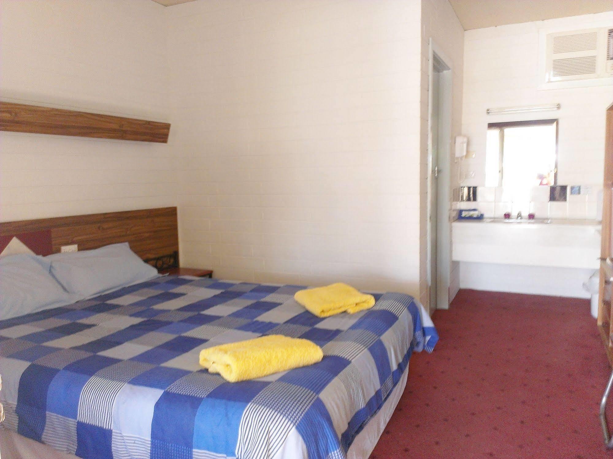 Capri Motel Balranald Eksteriør billede